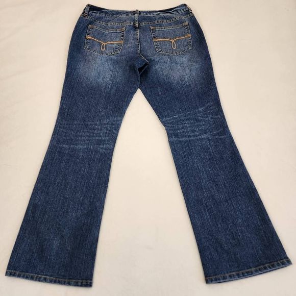 American Rag Cie Curvy Boot Leg Jeans Women's Blue Size 13R - Picture 7 of 10
